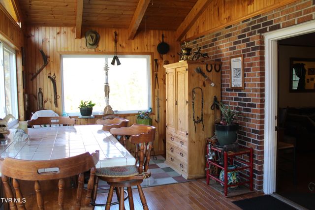 7362 Jim Faust Road, Wise, VA 24293