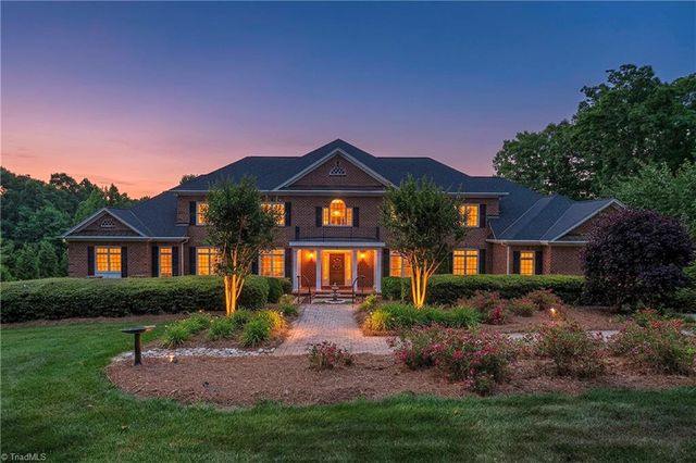 151 Wellsprings Court, Pfafftown, NC 27040