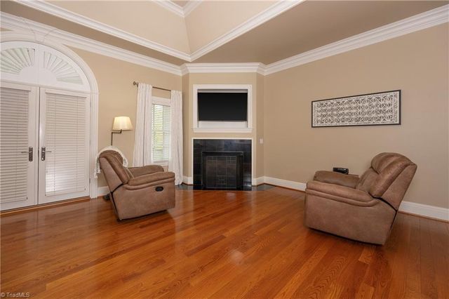 151 Wellsprings Court, Pfafftown, NC 27040
