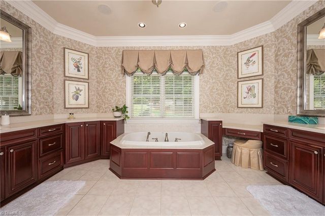 151 Wellsprings Court, Pfafftown, NC 27040