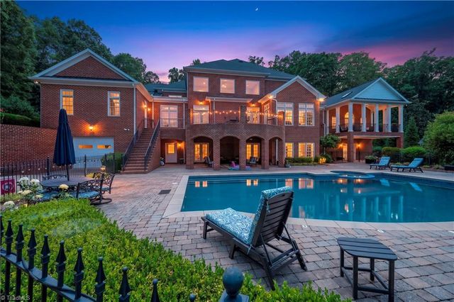 151 Wellsprings Court, Pfafftown, NC 27040