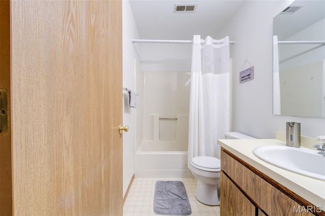 106 Inverness, Valley Park, MO 63088