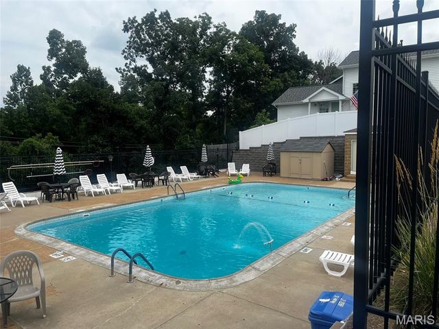 106 Inverness, Valley Park, MO 63088