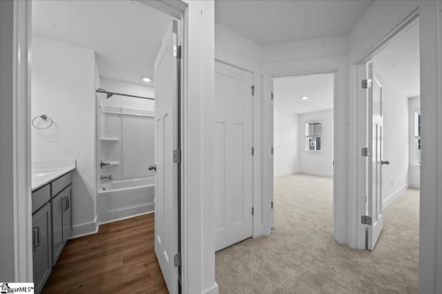 525 W Norvell Court, Spartanburg, SC 29307