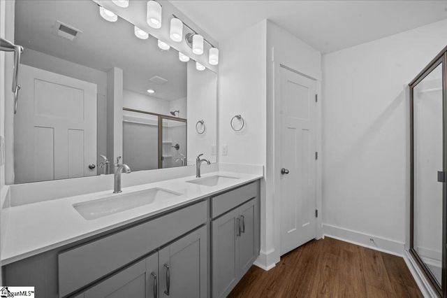 525 W Norvell Court, Spartanburg, SC 29307