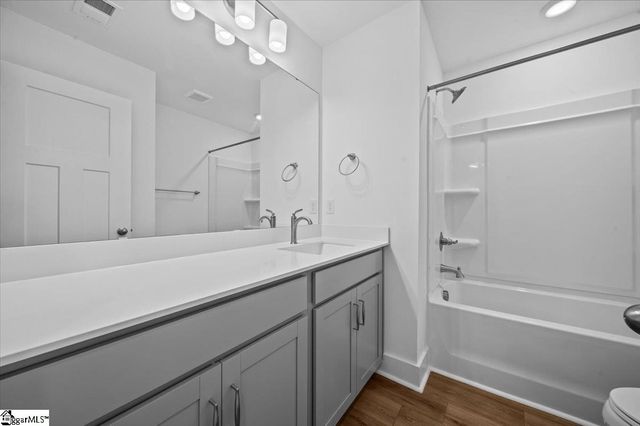 525 W Norvell Court, Spartanburg, SC 29307