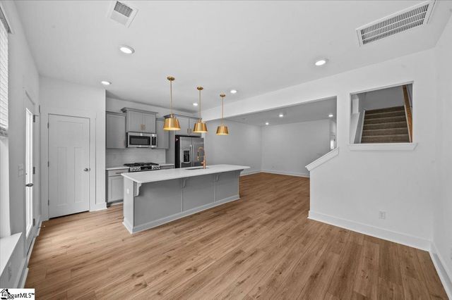 525 W Norvell Court, Spartanburg, SC 29307