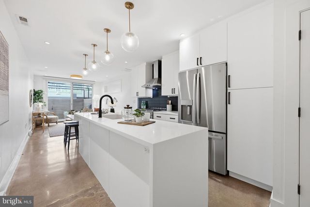 445 RIDGE ST NW, Washington, DC 20001