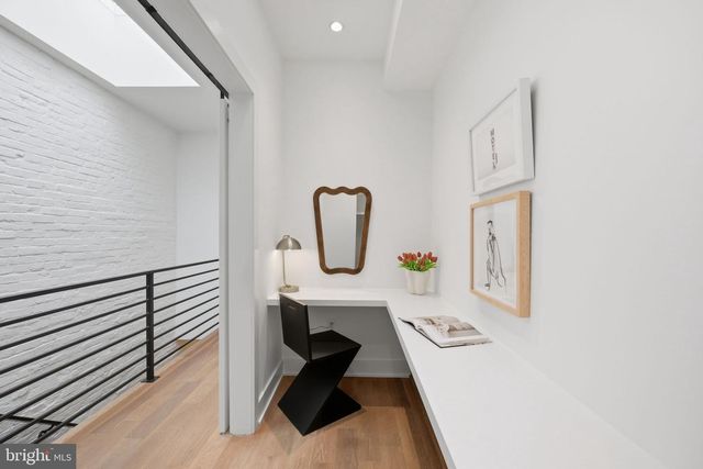 445 RIDGE ST NW, Washington, DC 20001