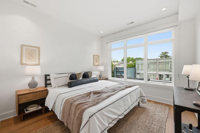 445 RIDGE ST NW, Washington, DC 20001