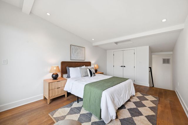 445 RIDGE ST NW, Washington, DC 20001