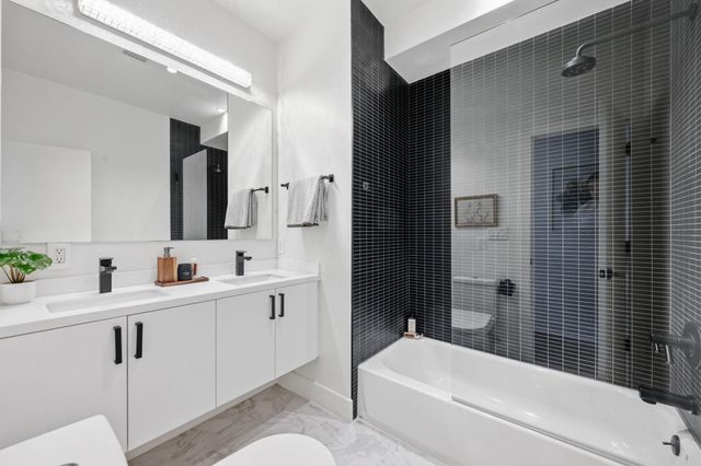 445 RIDGE ST NW, Washington, DC 20001