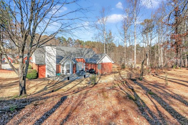 5926 Clipper Bay, Flowery Branch, GA 30542