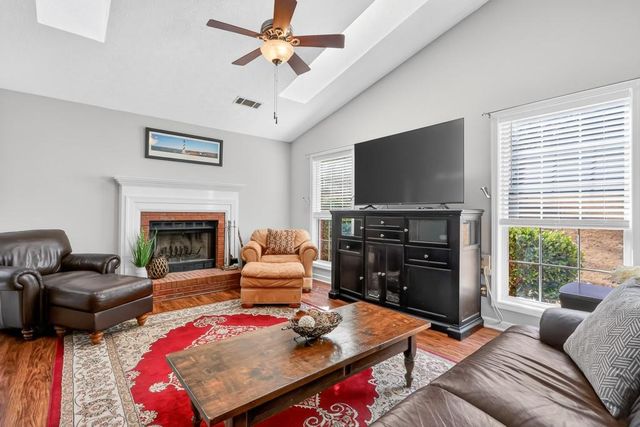 5926 Clipper Bay, Flowery Branch, GA 30542