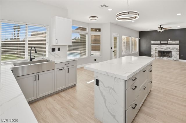 747 Canyon Crest Drive, Las Vegas, NV 89123