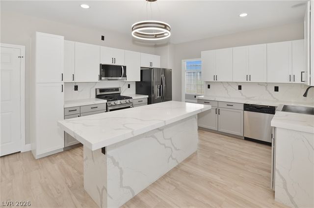 747 Canyon Crest Drive, Las Vegas, NV 89123