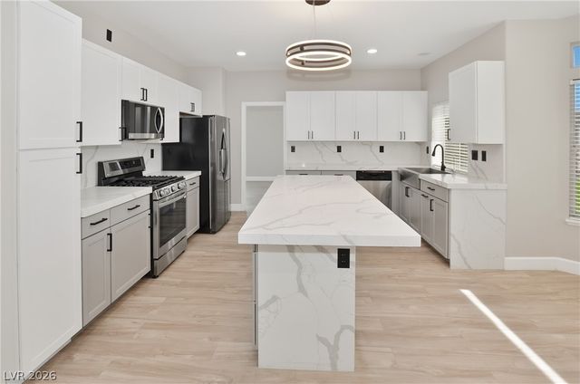 747 Canyon Crest Drive, Las Vegas, NV 89123