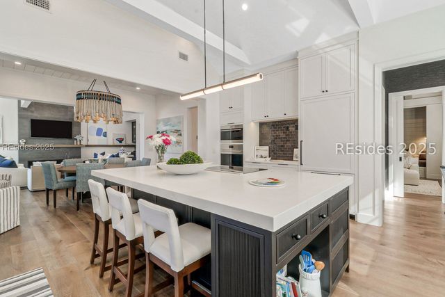 3 Abbeville Ct, Bluffton, SC 29910