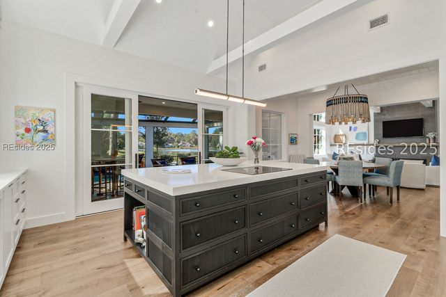 3 Abbeville Ct, Bluffton, SC 29910