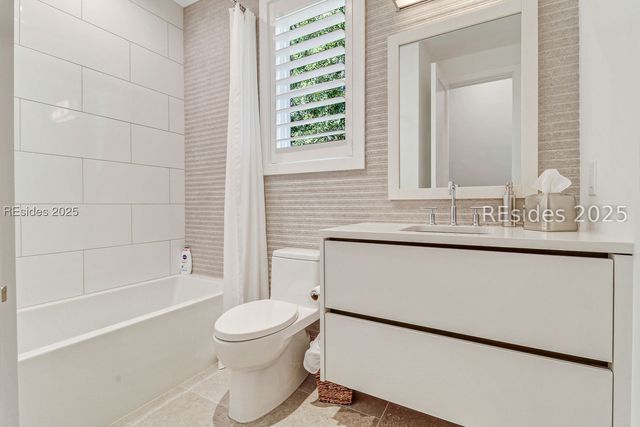 3 Abbeville Ct, Bluffton, SC 29910