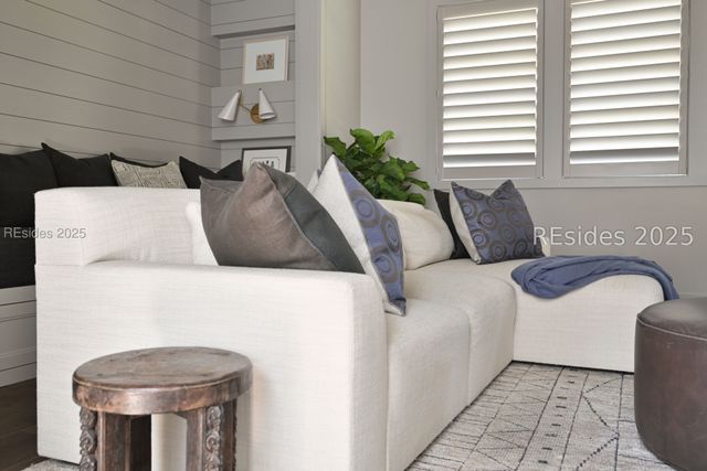 3 Abbeville Ct, Bluffton, SC 29910