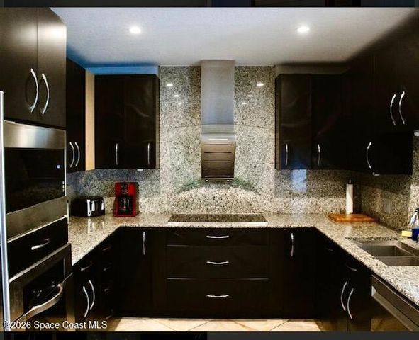 702 Oak Street, Melbourne Beach, FL 32951