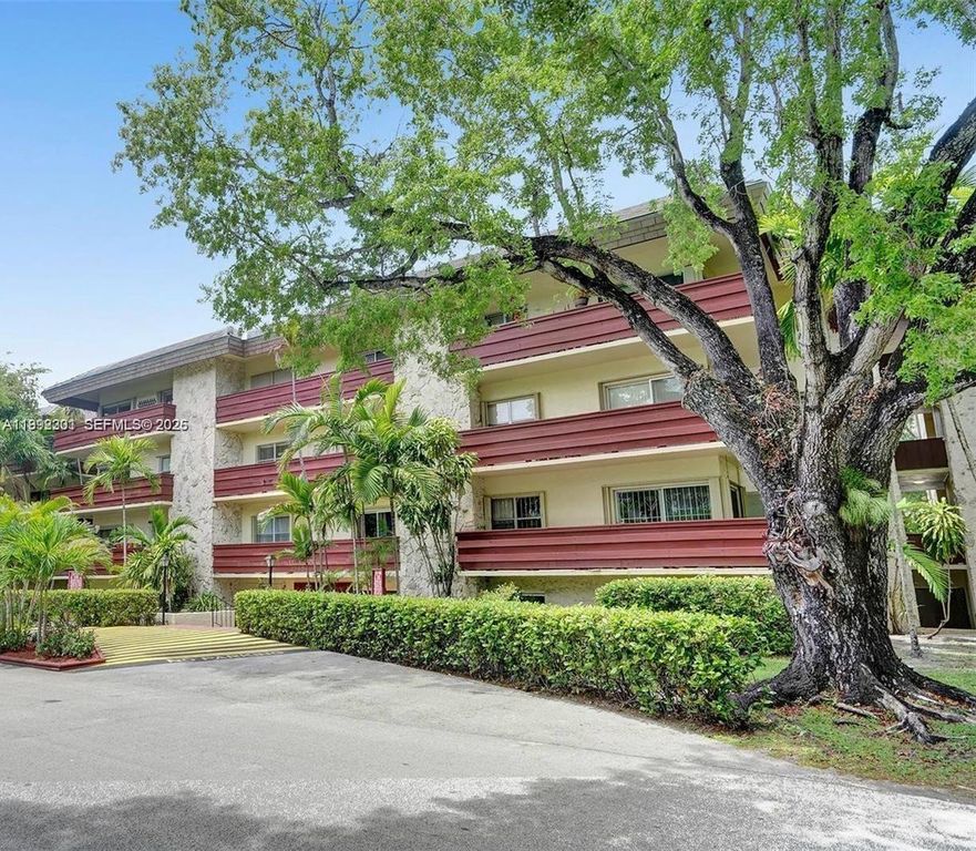1205 Mariposa Ave 206, Coral Gables, FL 33146
