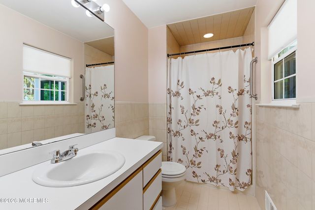 203 Sunset Drive, Forked River, NJ 08731