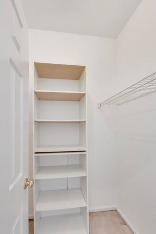 220 University Drive 220, Mount Prospect, IL 60056