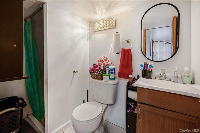 37 Cedar Road, Inwood, NY 11096