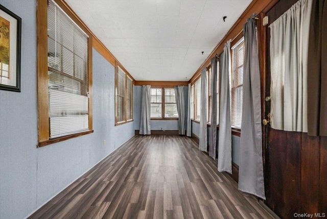 37 Cedar Road, Inwood, NY 11096