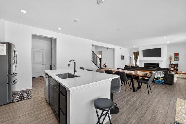 4127 Eton Circle, Windsor, WI 53598