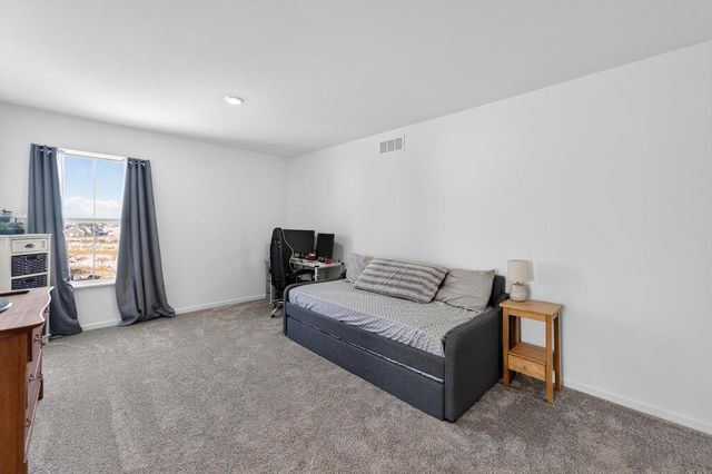 4127 Eton Circle, Windsor, WI 53598