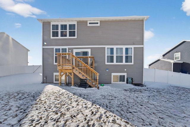 4127 Eton Circle, Windsor, WI 53598