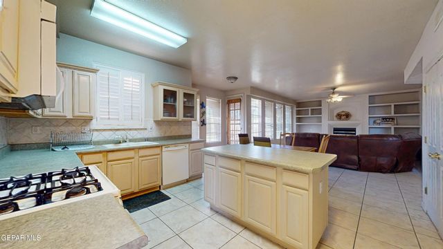 12301 LUPE RIVERA Drive, El Paso, TX 79936