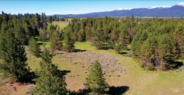±320 acres Big Creek Meadows, Cascade, ID 83611