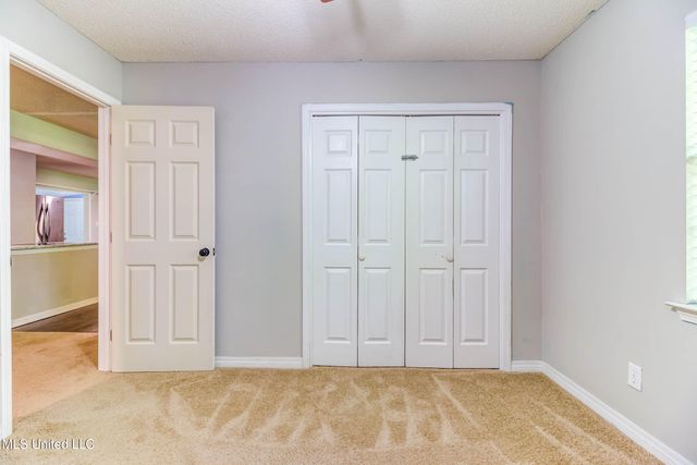 3217 N 2nd Street, Ocean Springs, MS 39564