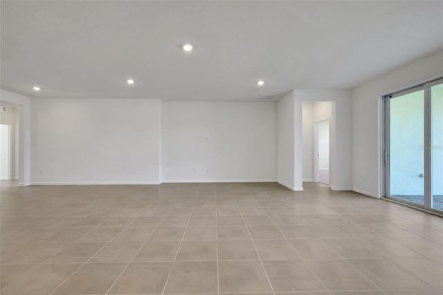 10716 NW SUNCREST LOOP, Port St Lucie, FL 34987