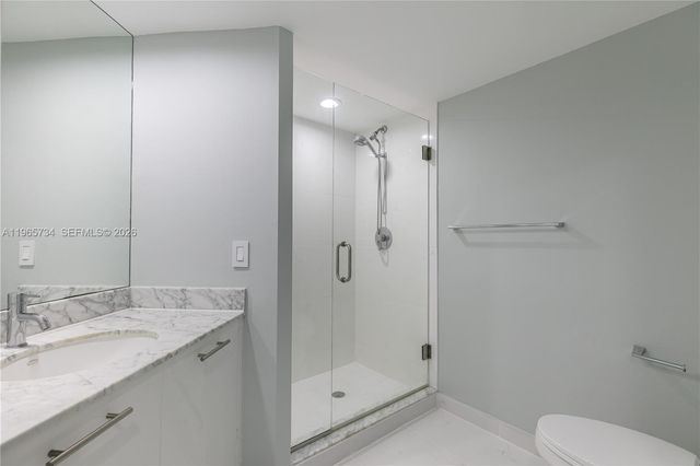 500 Brickell Ave 1801, Miami, FL 33131