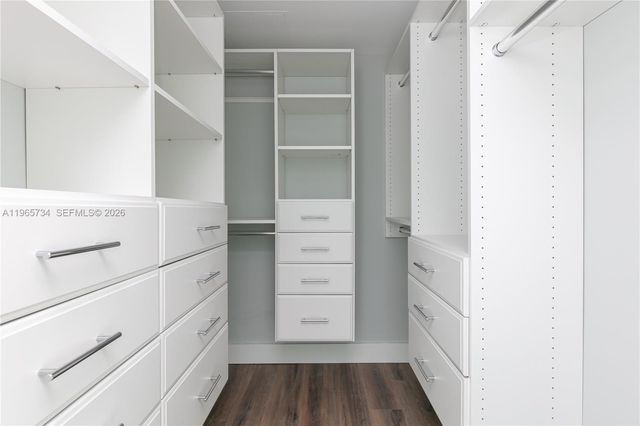 500 Brickell Ave 1801, Miami, FL 33131