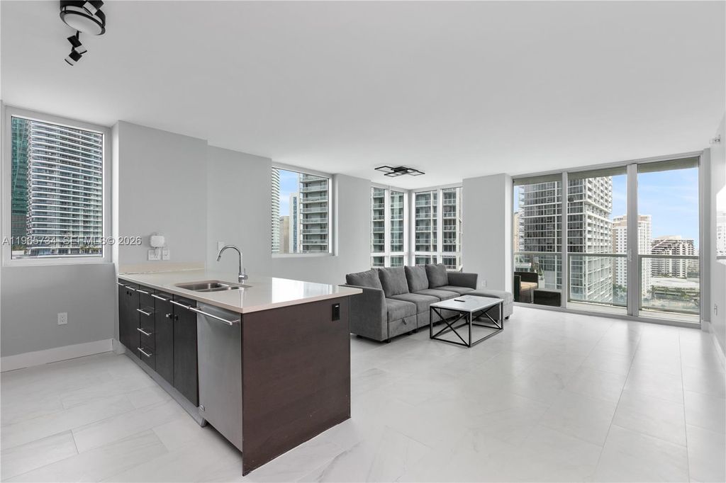 500 Brickell Ave 1801, Miami, FL 33131