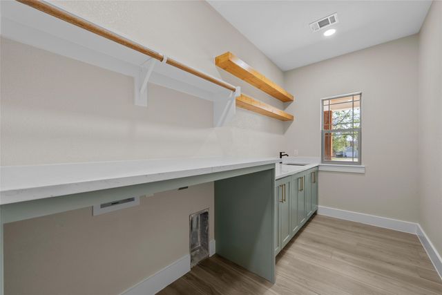 317 N Big Red Way, China Spring, TX 76633