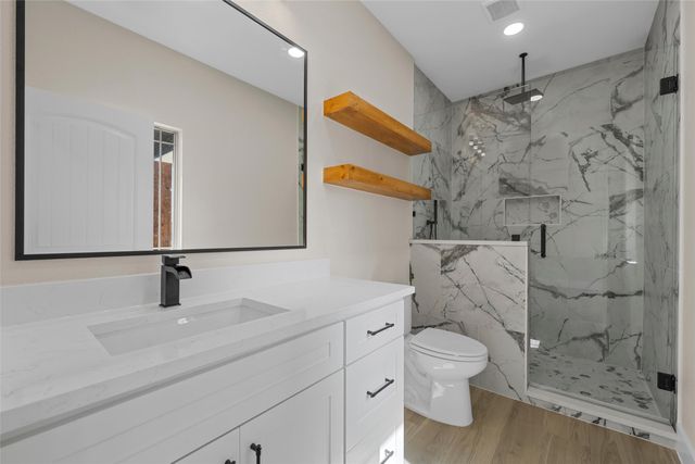 317 N Big Red Way, China Spring, TX 76633