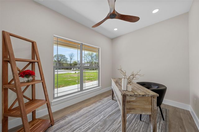 317 N Big Red Way, China Spring, TX 76633