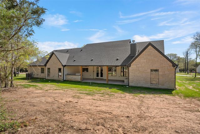 317 N Big Red Way, China Spring, TX 76633