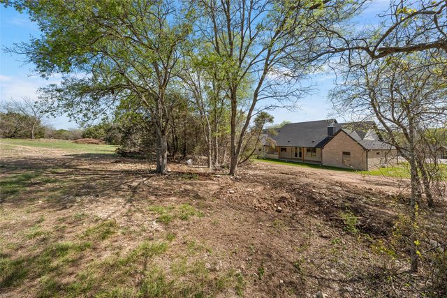 317 N Big Red Way, China Spring, TX 76633