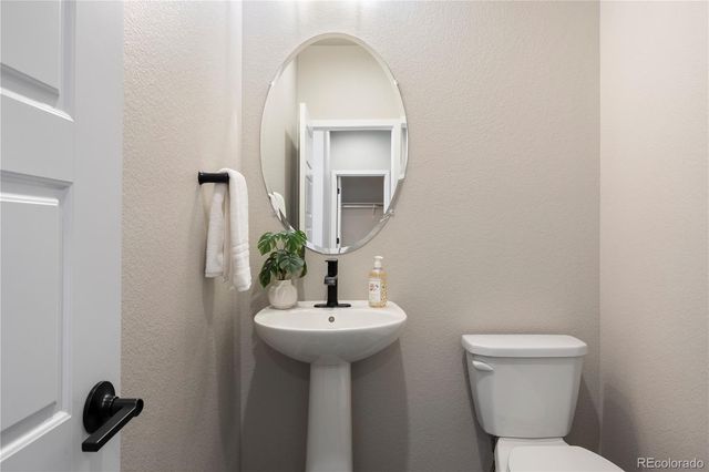 1556 Stablecross Drive, Castle Pines, CO 80108