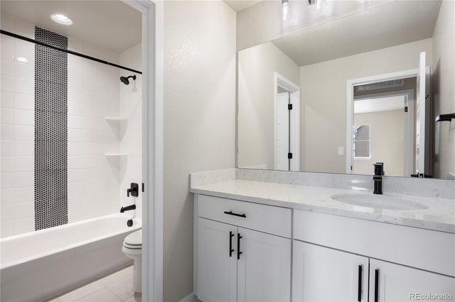 1556 Stablecross Drive, Castle Pines, CO 80108