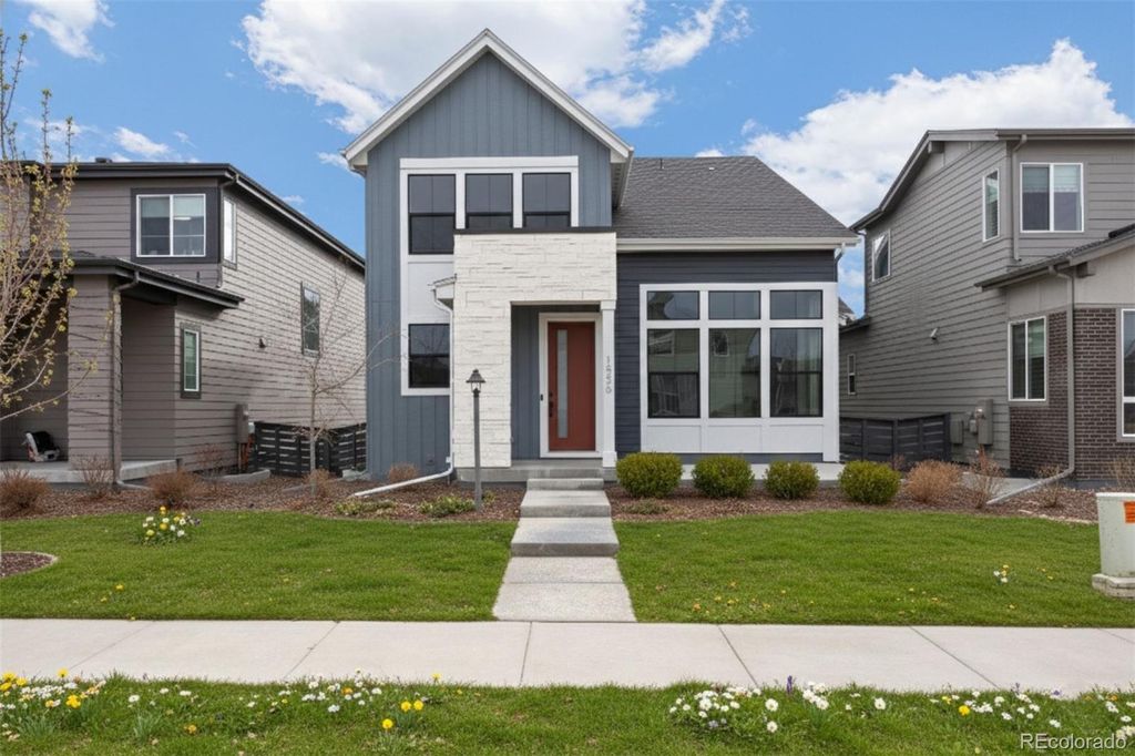 1556 Stablecross Drive, Castle Pines, CO 80108