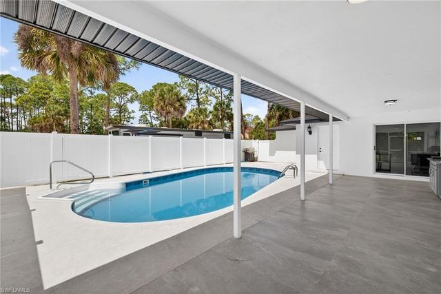 1641 8th ST NE, Naples, FL 34120